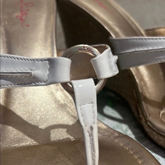 White and Gold Lilly Sandals size 9 - Picture 2 of 14